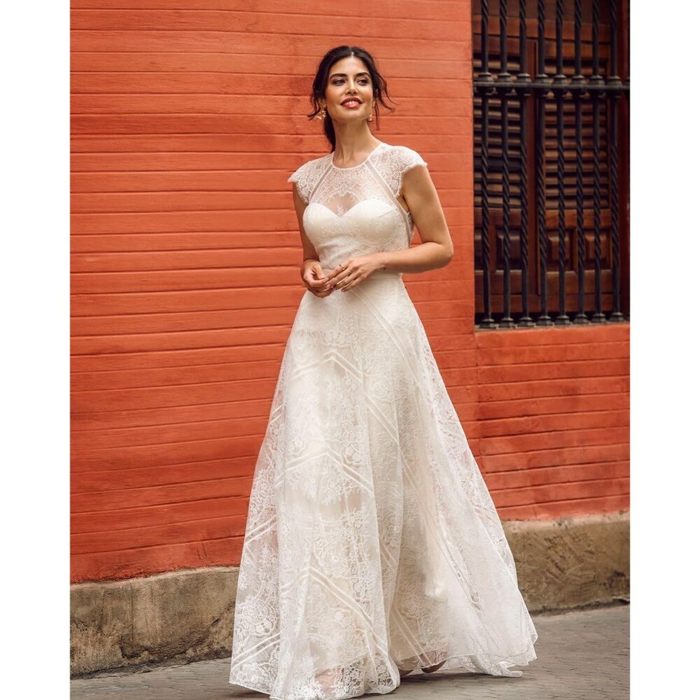 Catherine Deane Natania Ivory White Lace Wedding Dress Size